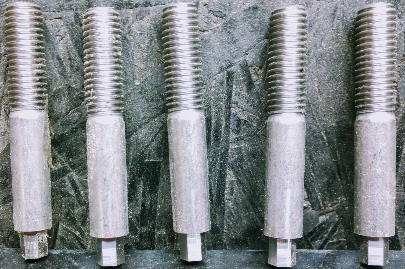 IN275Pin IC outward opening door bottom pin. - International/Amtran replacement part #IN275PIN